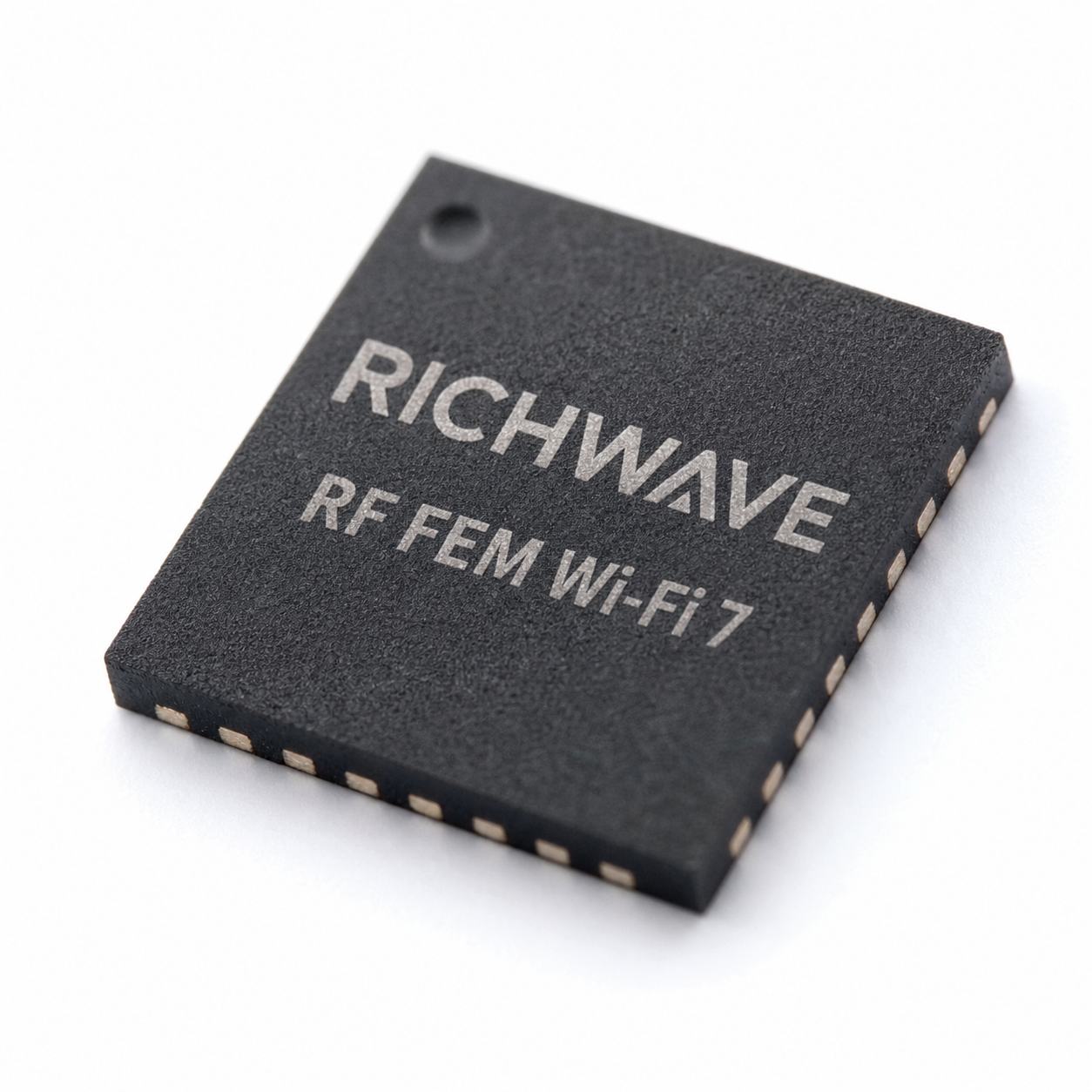 RF FEMチップ（実物）